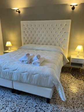 Luxury room Anelli center of Roma